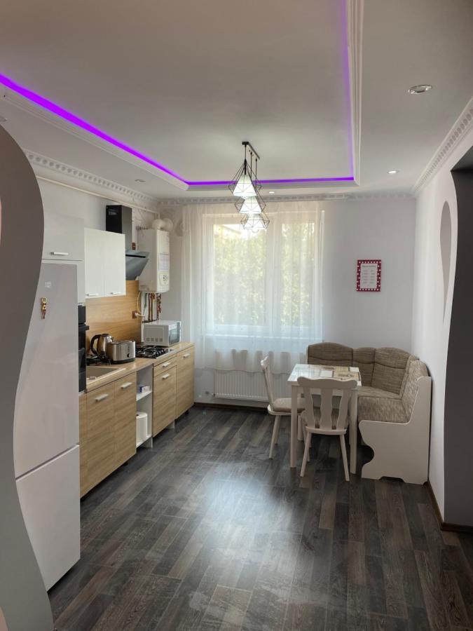 Luxury Apartment Satu Mare Luaran gambar