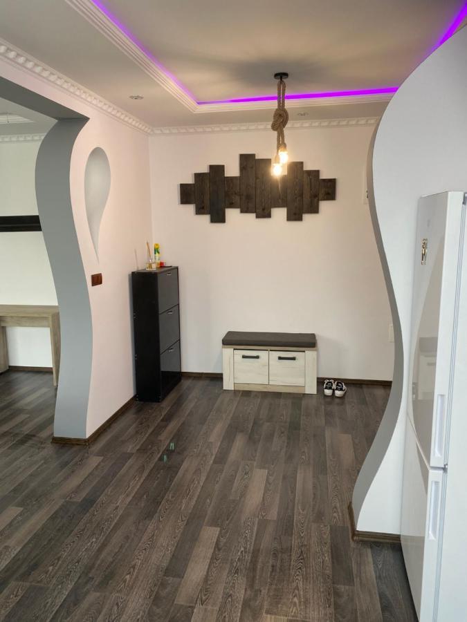 Luxury Apartment Satu Mare Luaran gambar